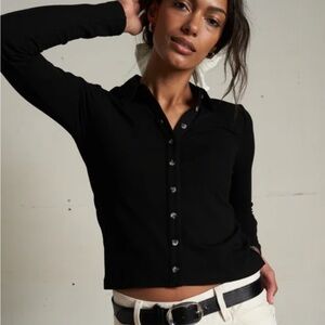 perfectwhitetee • amee
luxe rib button up polo top
